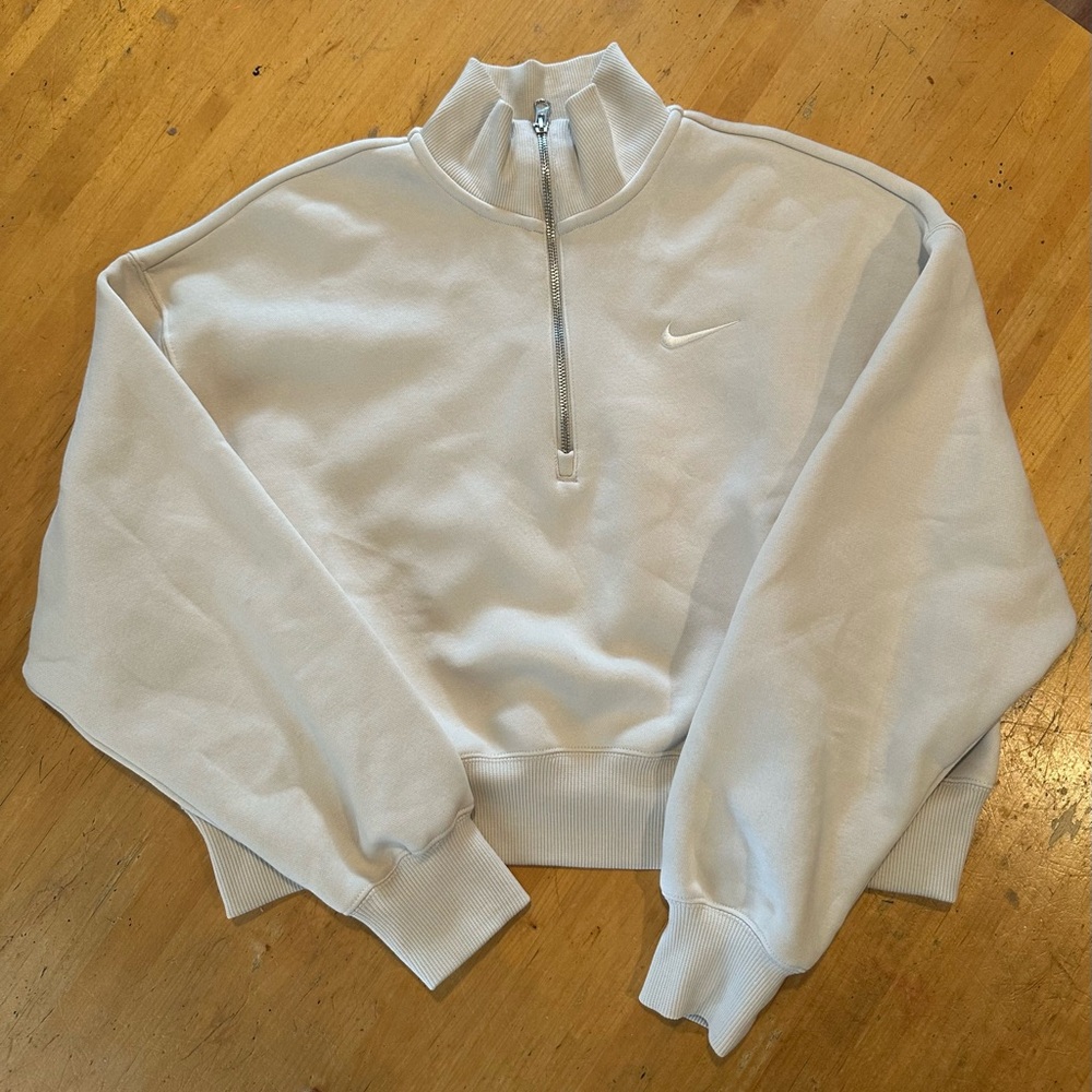 Current season! Nike sportswear 1/4 zip cropped sweatshirt. Ivory. L